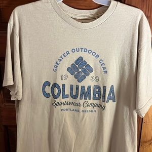 Columbia Tee-Shirt!